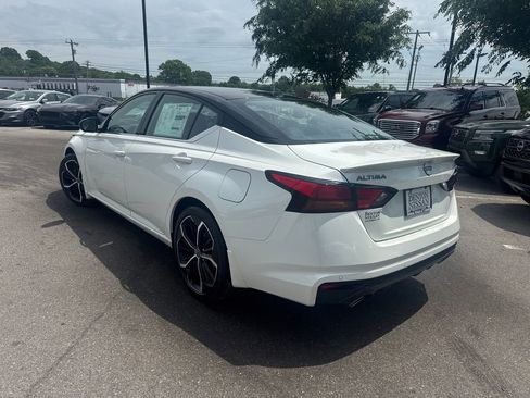 New 2026 Nissan Altima 2.5 SR w/ SR Premium Package FWD image 6