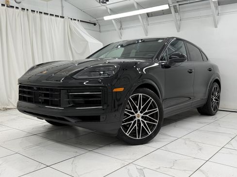 Certified 2026 Porsche Cayenne Coupe AWD/4WD image 7