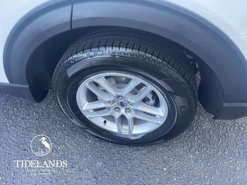 New 2025 Ford Explorer Active w/ Active Comfort Package image 13