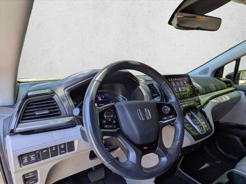 Used 2021 Honda Odyssey Touring image 10