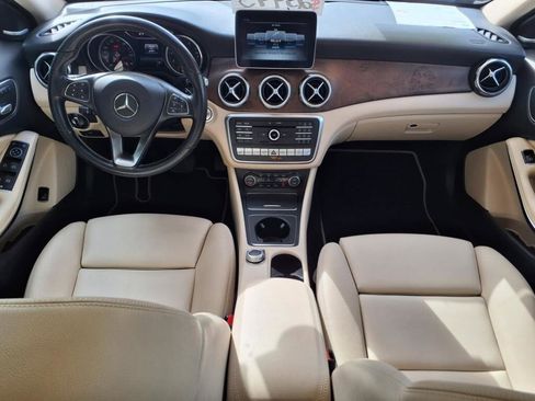 Used 2019 Mercedes-Benz GLA 250 4MATIC image 16