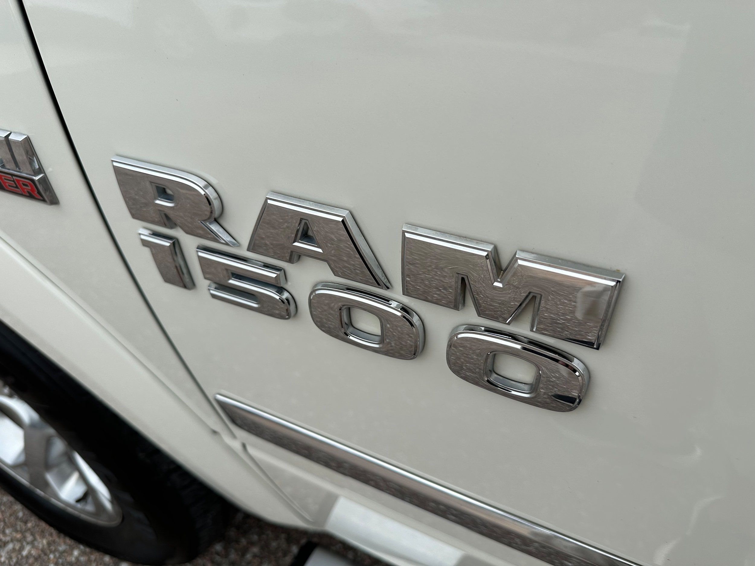 Used 2016 RAM 1500 Laramie w/ Convenience Group AWD/4WD image 35