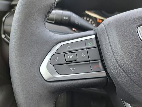 New 2026 Jeep Compass Latitude AWD/4WD image 14
