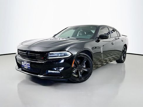 Used 2018 Dodge Charger SXT Plus w/ Quick Order Package 29J RWD image 3