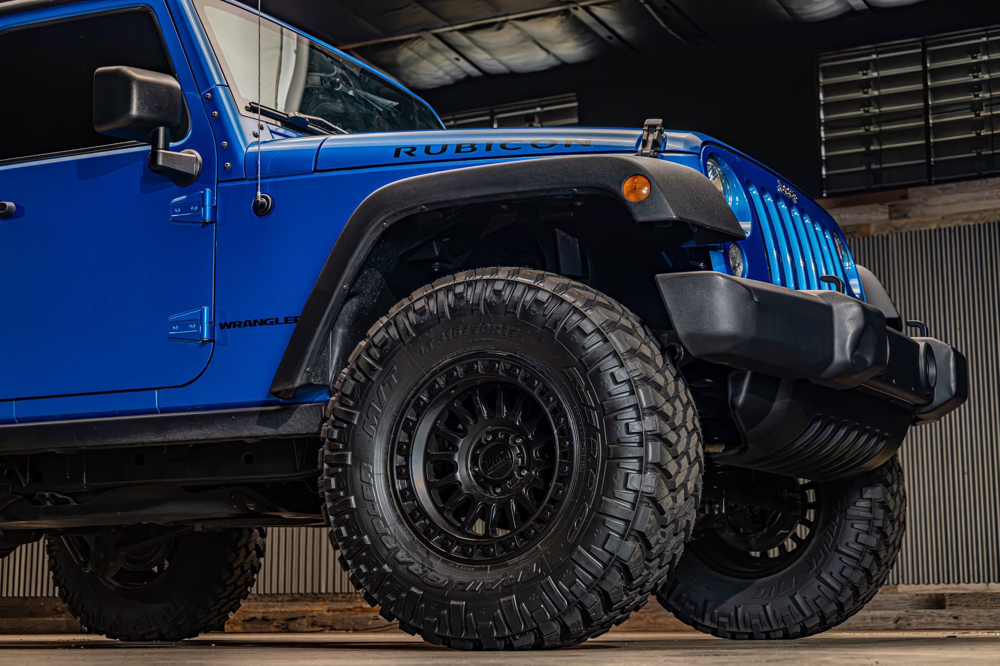 Used 2016 Jeep Wrangler Rubicon w/ Dual Top Group AWD/4WD image 16