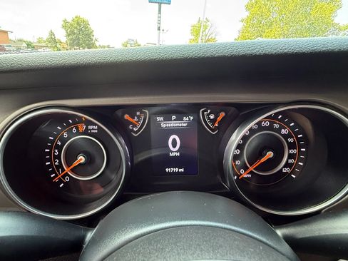 Used 2019 Jeep Wrangler Unlimited Sport AWD/4WD image 25