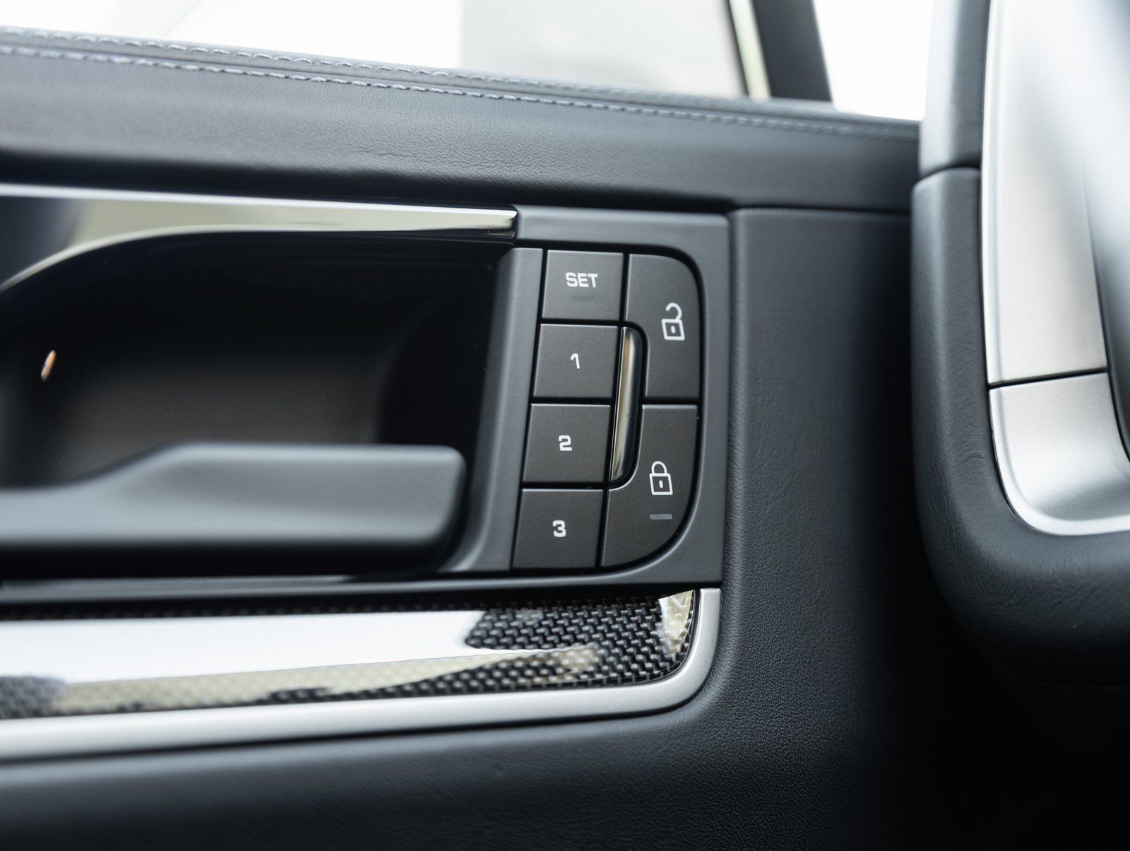 Certified 2026 Porsche Cayenne S AWD/4WD image 19