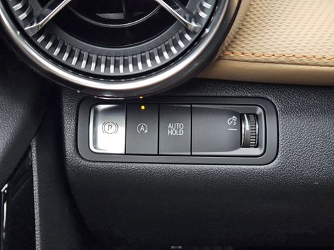 New 2026 Chevrolet Equinox ACTIV w/ Convenience Package III FWD image 22