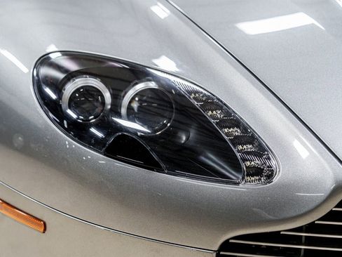 Used 2008 Aston Martin V8 Vantage Roadster RWD image 37
