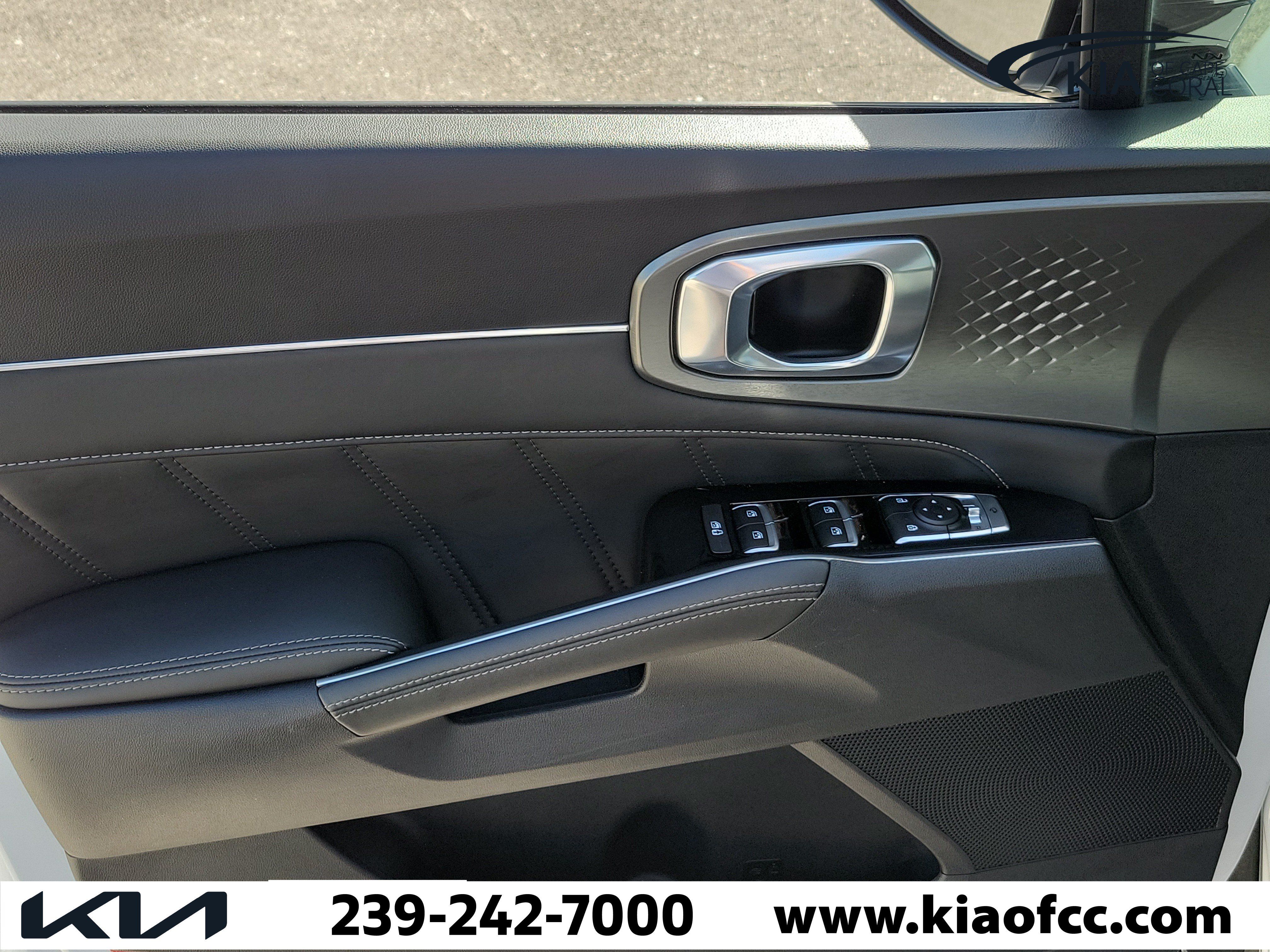 Certified 2023 Kia Sorento SX FWD image 24