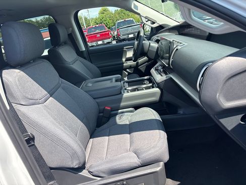 New 2027 Ford Expedition Active RWD image 12