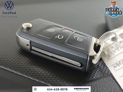 Used 2022 Volkswagen Tiguan S image 33