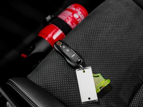 Used 2024 Porsche 911 GT3 RS w/ Weissach Package image 59