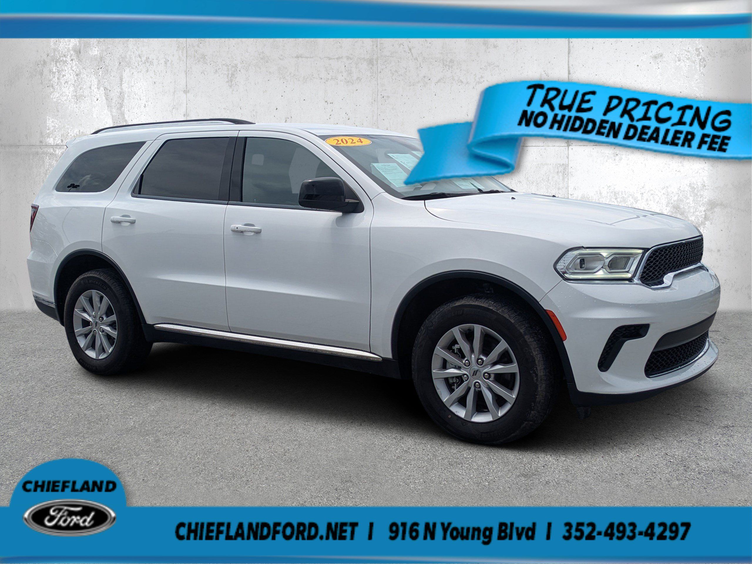 Used 2024 Dodge Durango SXT AWD/4WD image 1