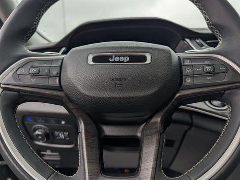 Used 2022 Jeep Grand Cherokee Limited 4xe w/ Luxury Tech Group II AWD/4WD image 36