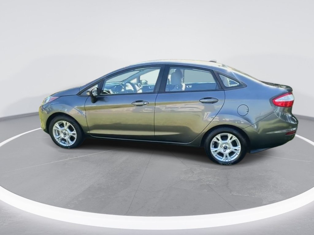 Used 2016 Ford Fiesta SE FWD image 6
