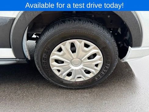 Used 2024 Ford Transit 350 XLT RWD image 3