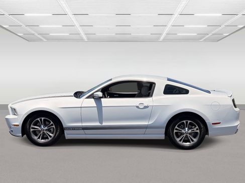 Used 2014 Ford Mustang Premium w/ Electronics Package RWD image 2