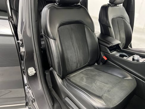 Used 2024 Jeep Grand Cherokee Altitude RWD image 28