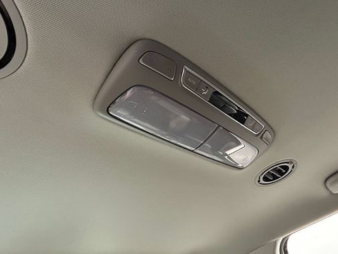 Used 2024 Kia Telluride S FWD image 40
