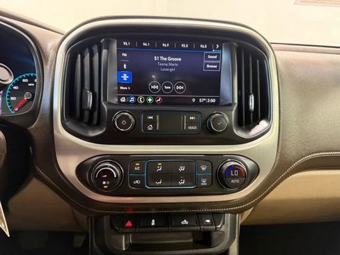 Used 2019 GMC Canyon SLE w/ SLE Convenience Package image 18