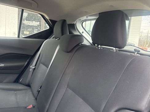 Used 2023 Nissan Kicks S image 5