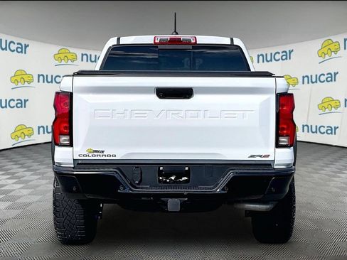 Used 2024 Chevrolet Colorado ZR2 w/ Technology Package AWD/4WD image 5