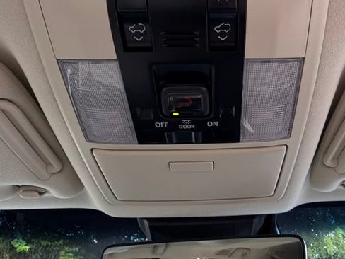 Certified 2023 Lexus GX 460 Premium AWD/4WD image 20