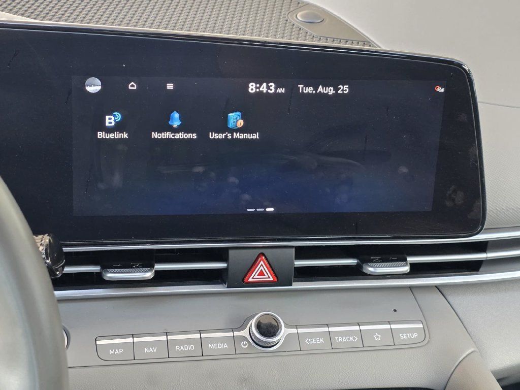 Used 2023 Hyundai Elantra SEL w/ Convenience Package FWD image 14