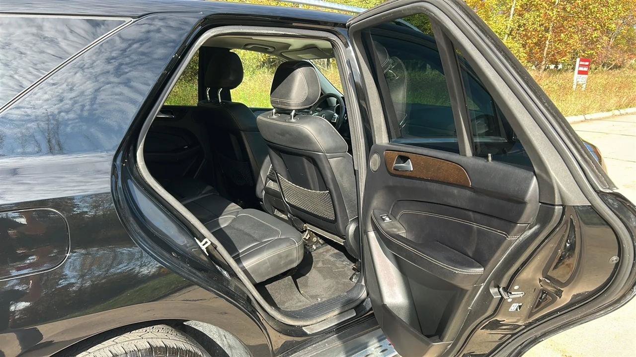 Used 2015 Mercedes-Benz ML 350 4MATIC image 55