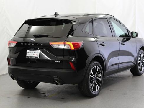 Used 2022 Ford Escape SE w/ SE Sport Appearance Package AWD/4WD image 6