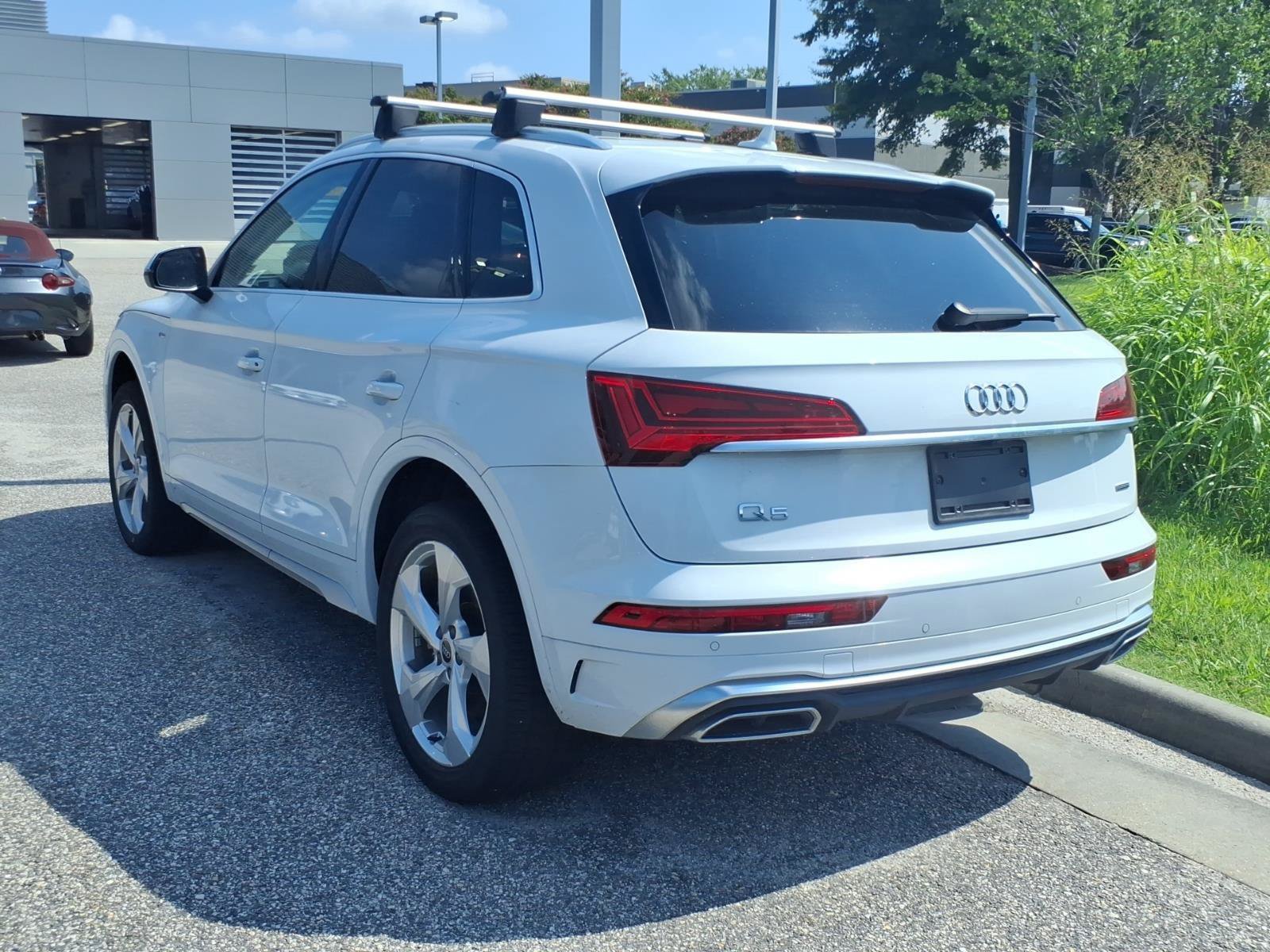 Used 2023 Audi Q5 2.0T Premium Plus w/ Premium Plus Package AWD/4WD image 4