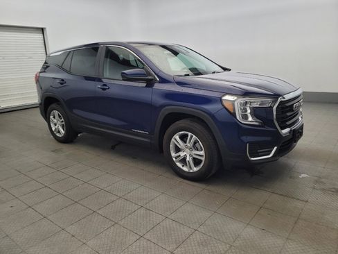 Used 2023 GMC Terrain SLE AWD/4WD image 11