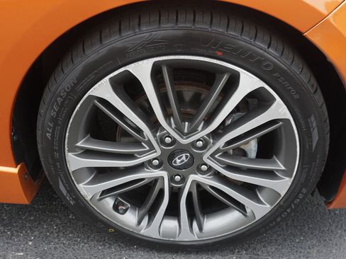 Used 2016 Hyundai Veloster Turbo w/ Option Group 04 image 20