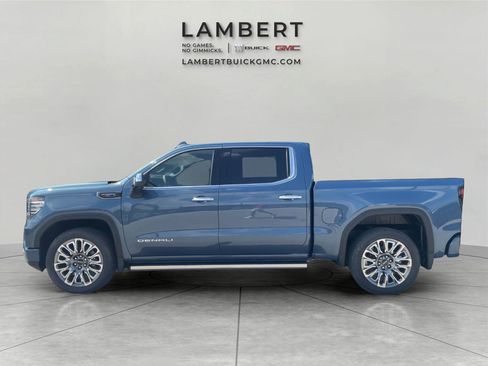 Used 2025 GMC Sierra 1500 Denali Ultimate AWD/4WD image 2