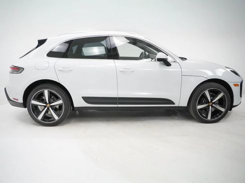 Certified 2026 Porsche Macan S AWD/4WD image 9