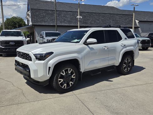 Certified 2025 Toyota 4Runner TRD Sport Premium AWD/4WD image 3