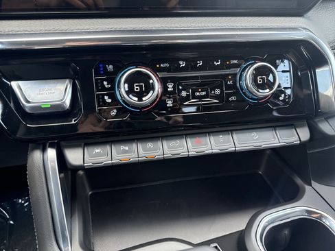 New 2026 GMC Sierra 1500 Denali AWD/4WD image 16