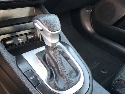 Used 2023 Kia Forte LXS image 12