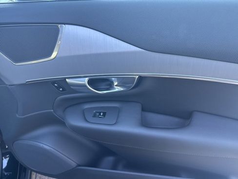 Certified 2025 Volvo XC90 B5 Core image 17