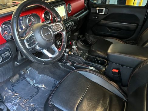 Used 2021 Jeep Wrangler Unlimited Rubicon w/ Uconnect 4C Nav & Sound Group AWD/4WD image 10