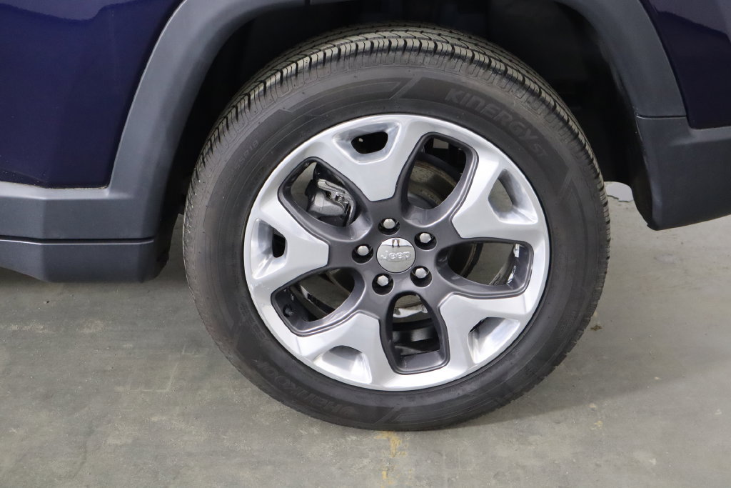 Used 2019 Jeep Compass Limited AWD/4WD image 42