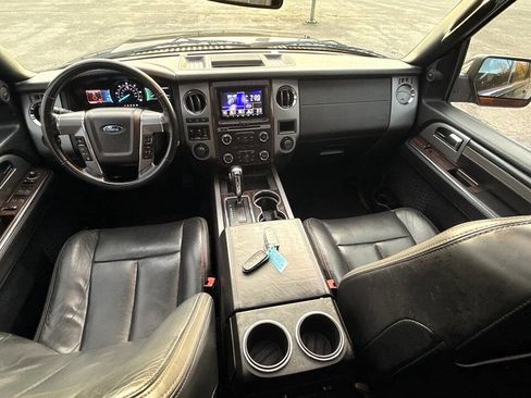 Used 2015 Ford Expedition Platinum image 37