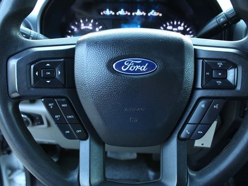 Used 2022 Ford F250 XL w/ Power Equipment Group image 25