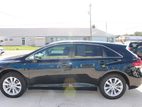 Used 2014 Toyota Venza LE w/ LE Convenience Package FWD image 5