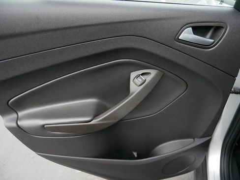 Used 2017 Ford C-MAX SE image 12