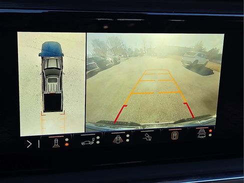 Used 2025 GMC Sierra 1500 Denali Ultimate image 18