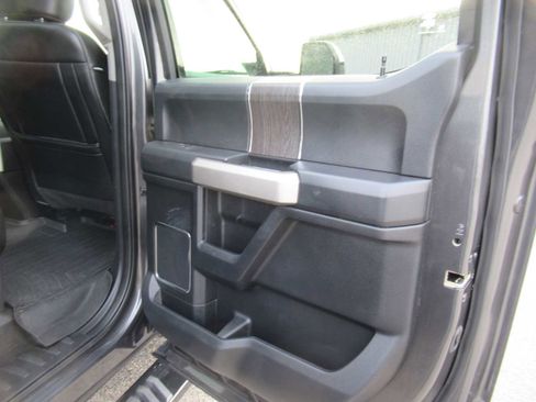 Used 2020 Ford F250 Lariat image 22