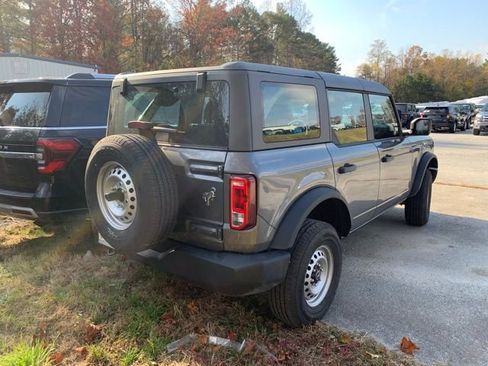 New 2025 Ford Bronco 4-Door image 24