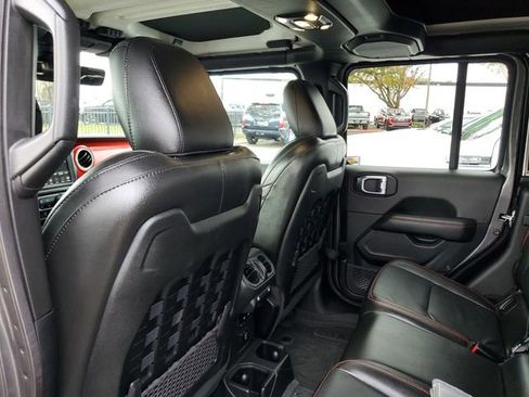 Used 2022 Jeep Gladiator Rubicon w/ LED Lighting Group image 9